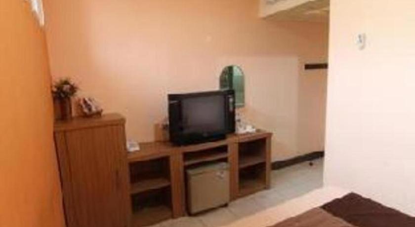 Patria Palace Hotel Blitar Eksteriør billede